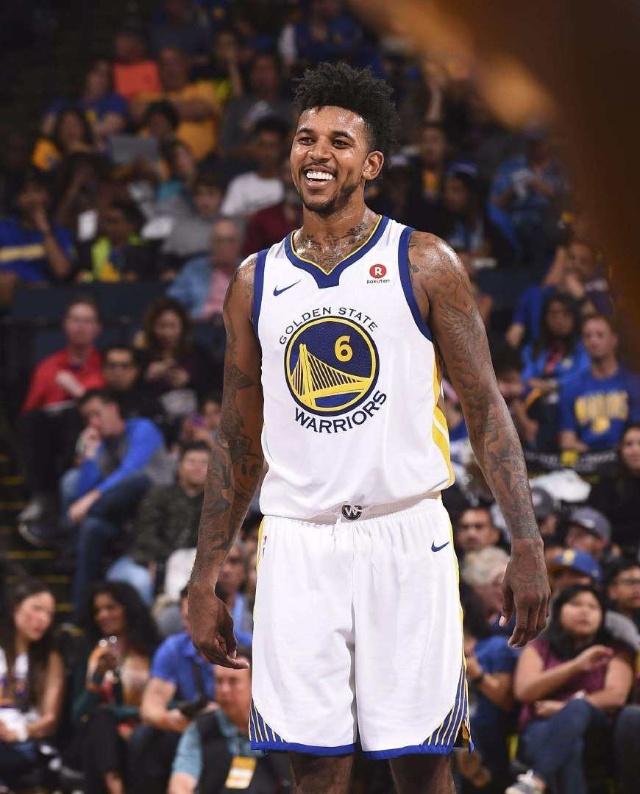 梅西没想到，C罗确认退役时间半月多，就做出与贝克汉姆一样选择（梅西没料到，C罗确认退役时间半月后竟做出与贝克汉姆相同的选择）