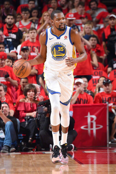 篮球NBA公布全明星赛制调整，增加新玩法（NBA官宣全明星赛规则变更，新增多项玩法）