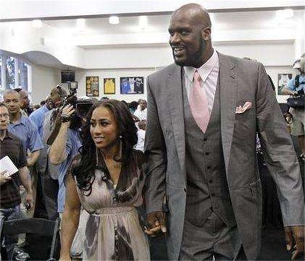 “六连冠”田径老将杨丽婉为聚光灯外的世界呼喊（六冠田径老将杨丽婉，为聚光灯之外的世界发声）